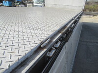 UDトラックスクオンアルミウイング大型（10t）[写真17]