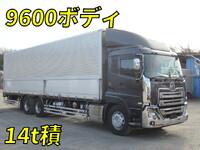 UDトラックスクオンアルミウイング大型（10t）