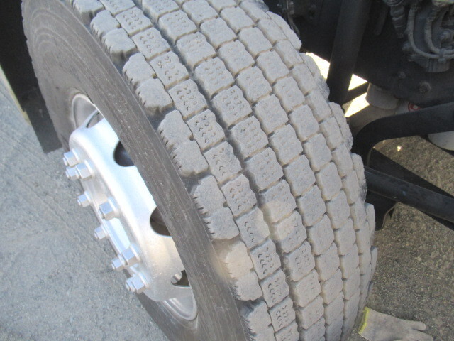 UDトラックスクオンアルミウイング大型（10t）[写真39]