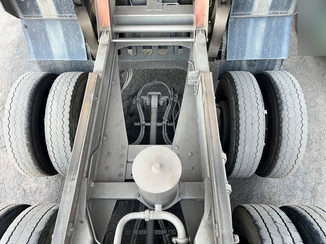 いすゞギガダンプ大型（10t）[写真25]