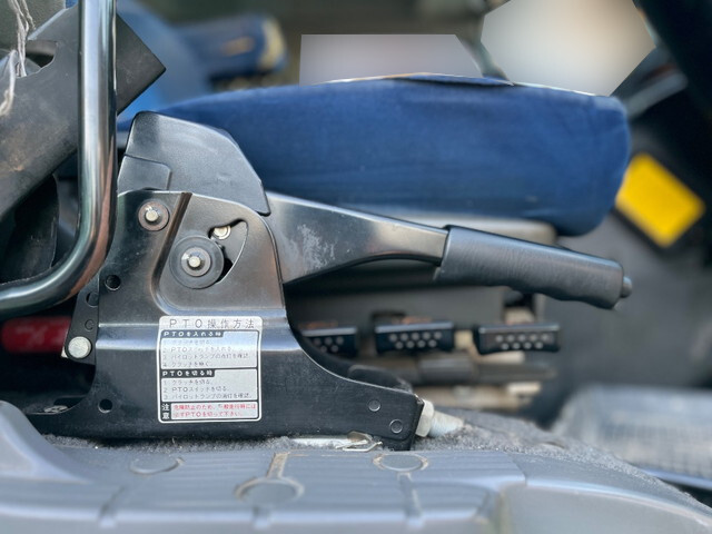 いすゞギガダンプ大型（10t）[写真32]