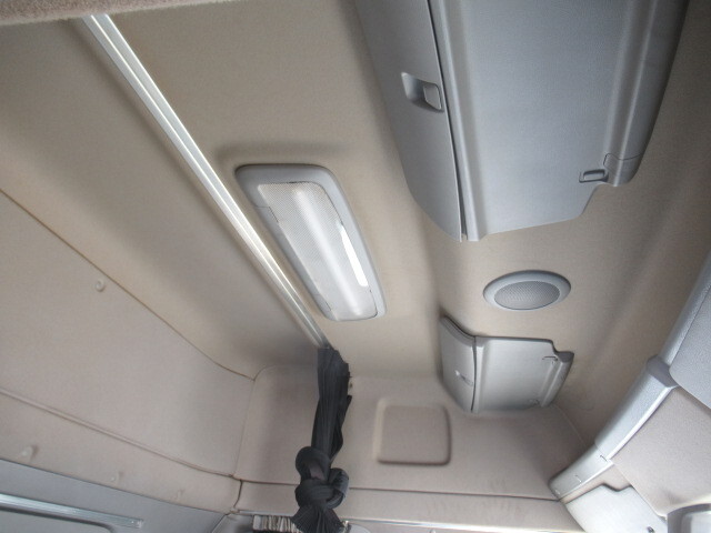 日野プロフィアアルミウイング大型（10t）[写真25]