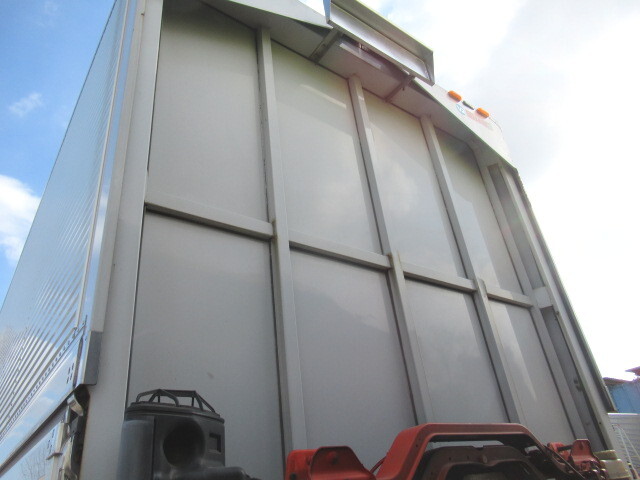 日野プロフィアアルミウイング大型（10t）[写真38]