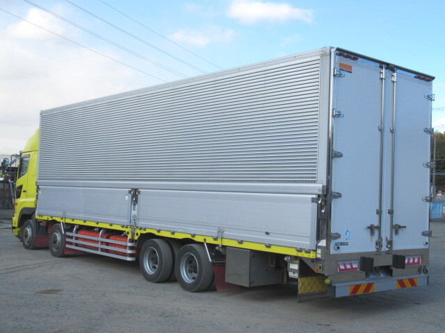 日野プロフィアアルミウイング大型（10t）[写真04]