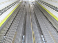 三菱ふそうスーパーグレート冷凍車（冷蔵車）大型（10t）[写真13]