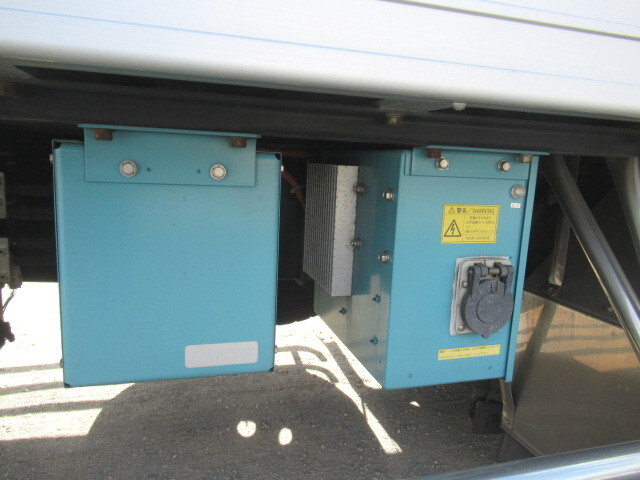 三菱ふそうスーパーグレート冷凍車（冷蔵車）大型（10t）[写真16]