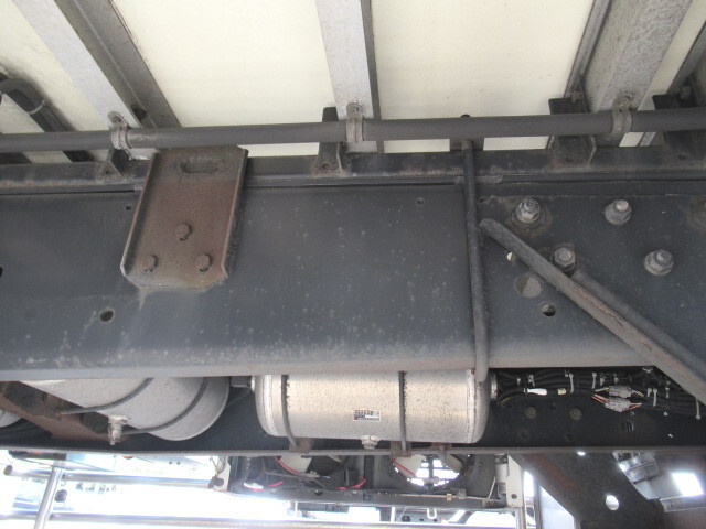 三菱ふそうスーパーグレート冷凍車（冷蔵車）大型（10t）[写真20]