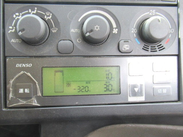 三菱ふそうスーパーグレート冷凍車（冷蔵車）大型（10t）[写真33]