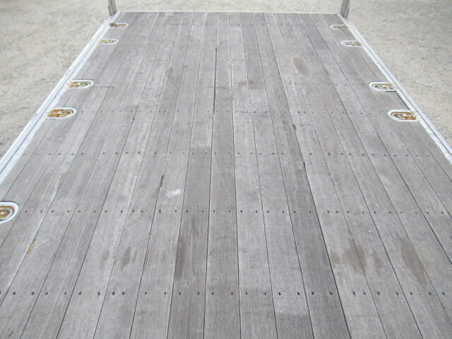 いすゞフォワードアルミブロック中型（4t）[写真11]