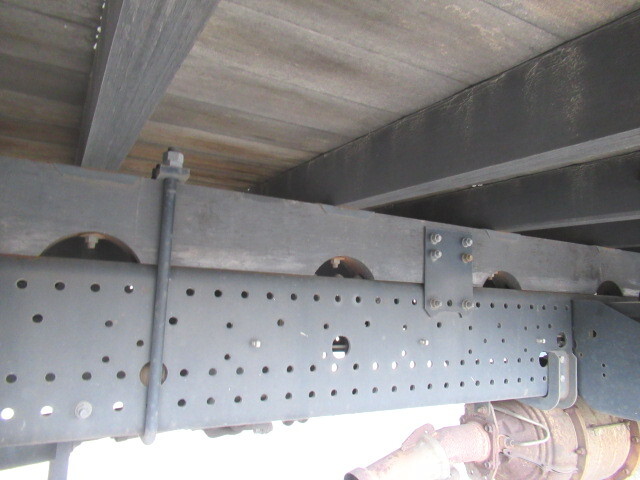 いすゞフォワードアルミブロック中型（4t）[写真21]