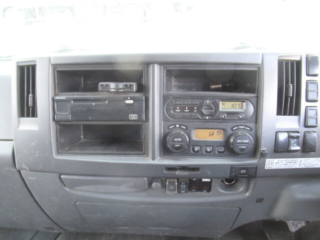 いすゞフォワードアルミブロック中型（4t）[写真30]