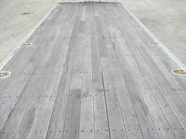 いすゞフォワードアルミブロック中型（4t）[写真08]