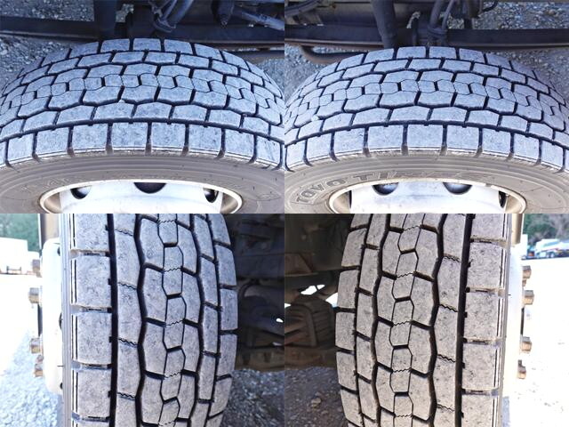 三菱ふそうスーパーグレートアルミウイング大型（10t）[写真16]