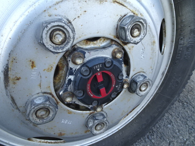 日野デュトロ平ボディ小型（2t・3t）[写真11]