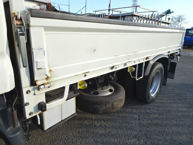 日野デュトロ平ボディ小型（2t・3t）[写真08]