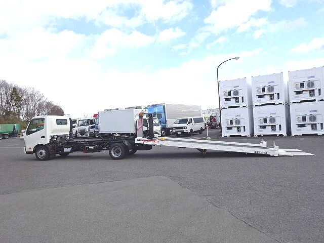 日野デュトロセーフティローダー小型（2t・3t）[写真12]