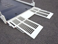 日野デュトロセーフティローダー小型（2t・3t）[写真18]