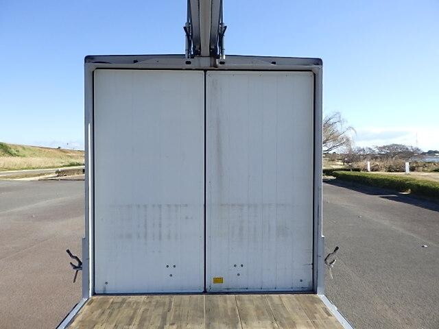 三菱ふそうファイターアルミウイング中型（4t）[写真10]