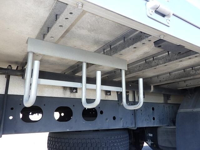 三菱ふそうファイターアルミウイング中型（4t）[写真12]