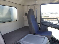 三菱ふそうファイターアルミウイング中型（4t）[写真23]