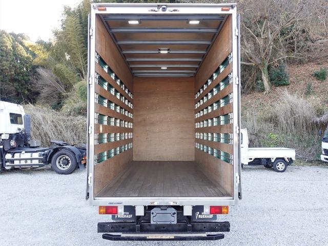 日野デュトロパネルバン小型（2t・3t）[写真10]