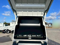 三菱ふそうキャンターパッカー車（塵芥車）小型（2t・3t）[写真22]
