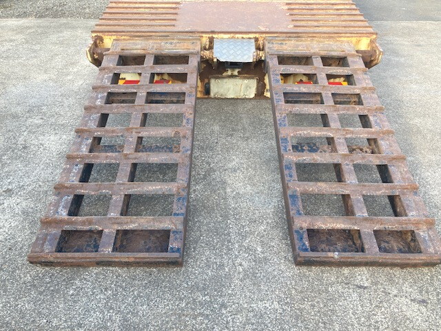 いすゞギガセルフローダー大型（10t）[写真11]