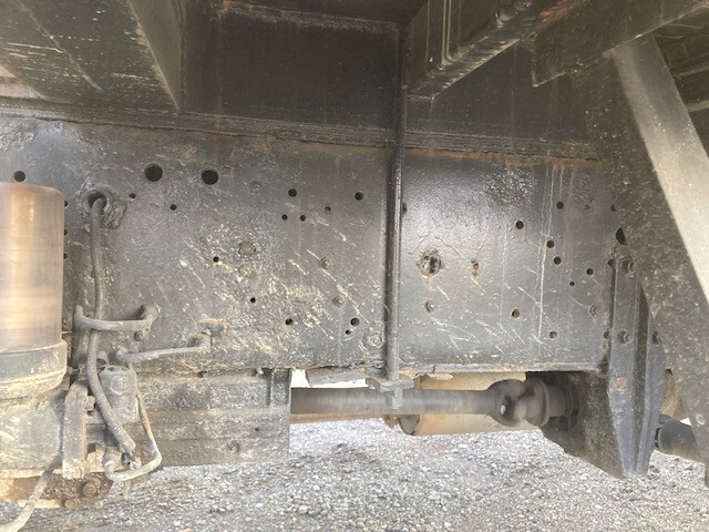 いすゞギガセルフローダー大型（10t）[写真15]