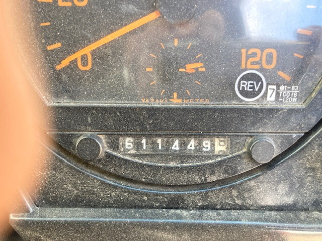 いすゞギガセルフローダー大型（10t）[写真29]