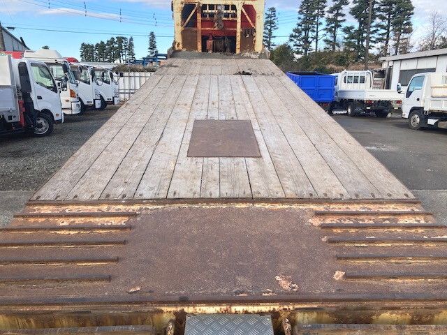 いすゞギガセルフローダー大型（10t）[写真31]