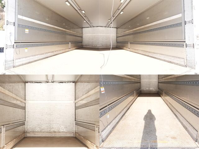 三菱ふそうスーパーグレートアルミウイング大型（10t）[写真16]