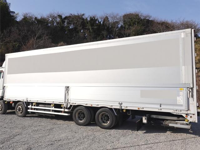 三菱ふそうスーパーグレートアルミウイング大型（10t）[写真09]