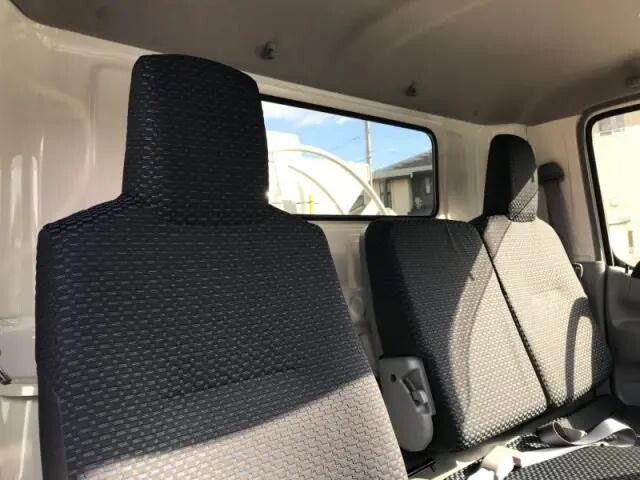 日野デュトロタンク車（タンクローリー）小型（2t・3t）[写真11]