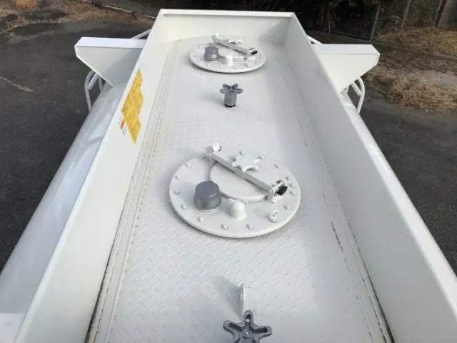 日野デュトロタンク車（タンクローリー）小型（2t・3t）[写真27]