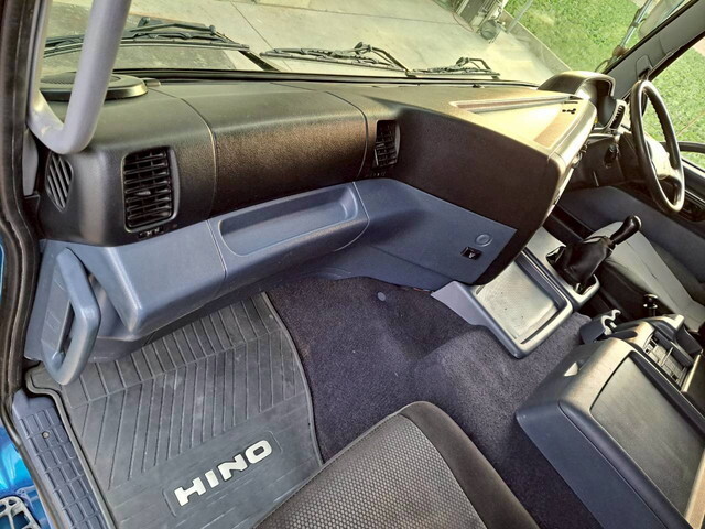 日野プロフィアセルフクレーン4段大型（10t）[写真12]