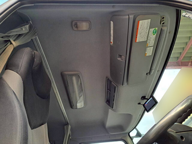 日野プロフィアセルフクレーン4段大型（10t）[写真13]