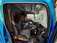 日野プロフィアセルフクレーン4段大型（10t）[写真15]