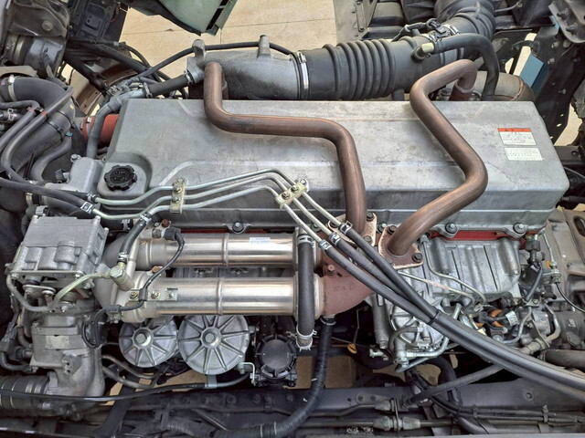 日野プロフィアセルフクレーン4段大型（10t）[写真37]