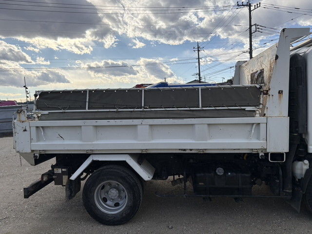 いすゞエルフローダーダンプ小型（2t・3t）[写真06]