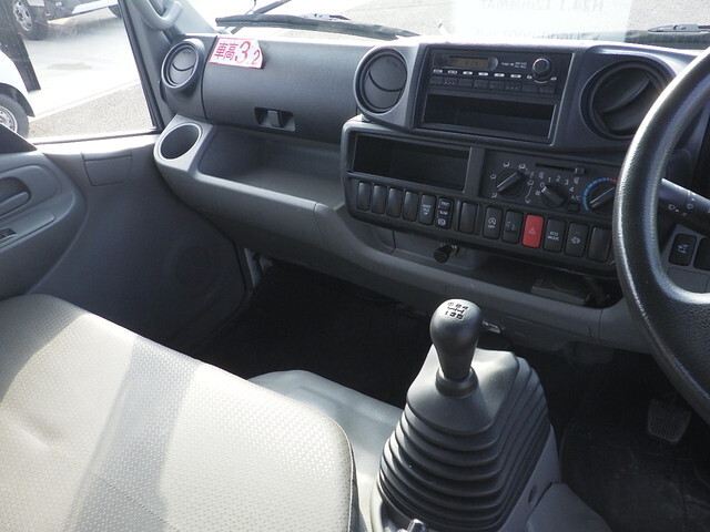 日野デュトロ高所作業車小型（2t・3t）[写真28]