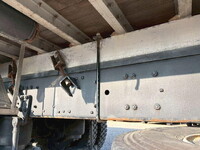 三菱ふそうスーパーグレートアルミブロック大型（10t）[写真13]