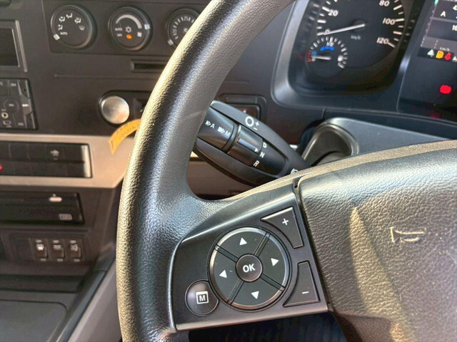 三菱ふそうスーパーグレートアルミブロック大型（10t）[写真21]