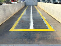 三菱ふそうスーパーグレートアルミブロック大型（10t）[写真09]