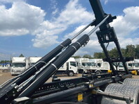 いすゞギガコンテナ専用車大型（10t）[写真09]