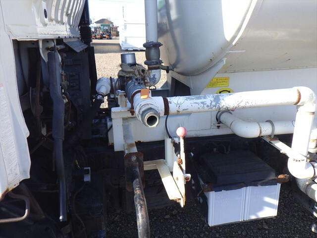 日野デュトロ散水車小型（2t・3t）[写真10]