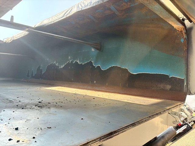 三菱ふそうスーパーグレート深ダンプ（土砂禁ダンプ）大型（10t）[写真10]