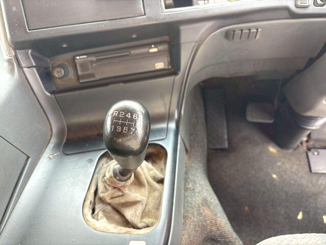 三菱ふそうスーパーグレート深ダンプ（土砂禁ダンプ）大型（10t）[写真23]