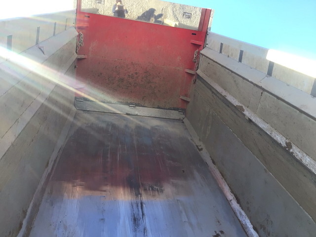 三菱ふそうスーパーグレート深ダンプ（土砂禁ダンプ）大型（10t）[写真11]