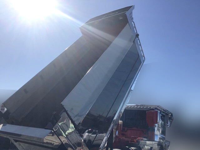 三菱ふそうスーパーグレート深ダンプ（土砂禁ダンプ）大型（10t）[写真05]