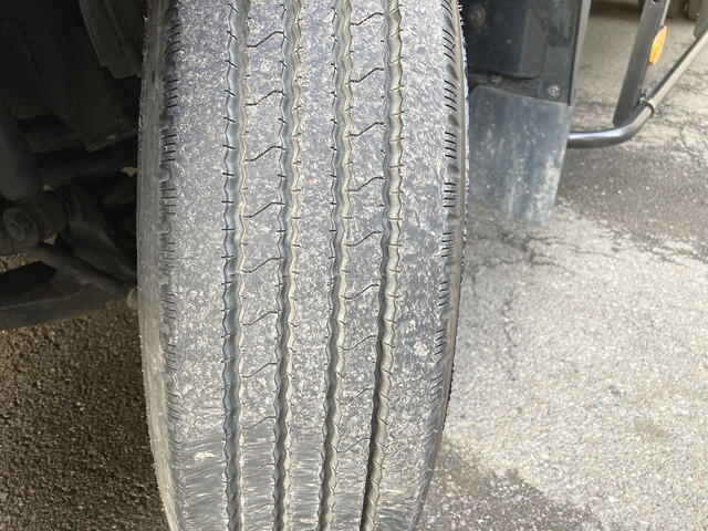 いすゞエルフアルミバン小型（2t・3t）[写真13]